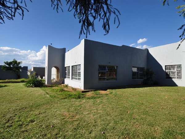 4 Bedroom Property for Sale in Hillside AH Gauteng