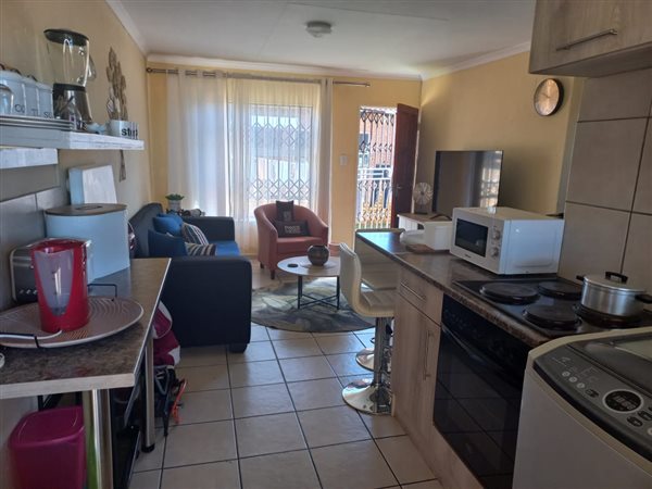 2 Bedroom Property for Sale in Finsbury Gauteng