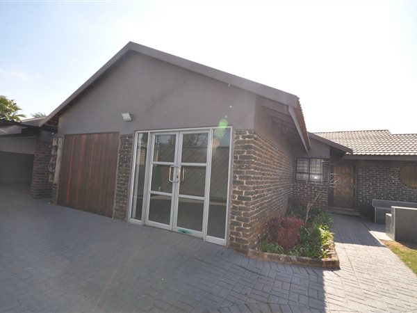 3 Bedroom Property for Sale in Randpoort Gauteng