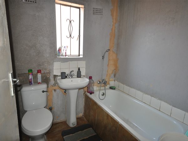 3 Bedroom Property for Sale in Mohlakeng Gauteng