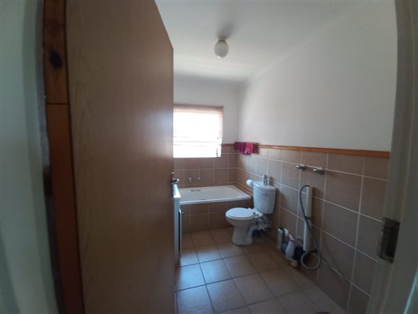 2 Bedroom Property for Sale in Finsbury Gauteng