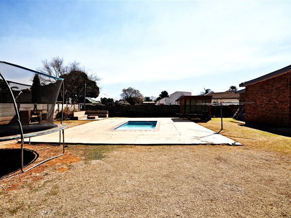 4 Bedroom Property for Sale in Westonaria Gauteng