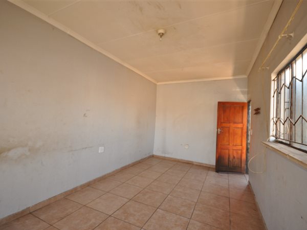 3 Bedroom Property for Sale in Mohlakeng Gauteng