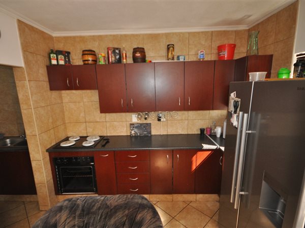 2 Bedroom Property for Sale in Eike Park Gauteng