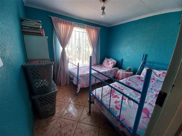 2 Bedroom Property for Sale in Toekomsrus Gauteng