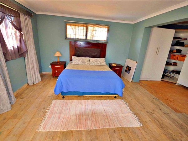 6 Bedroom Property for Sale in Aureus Gauteng