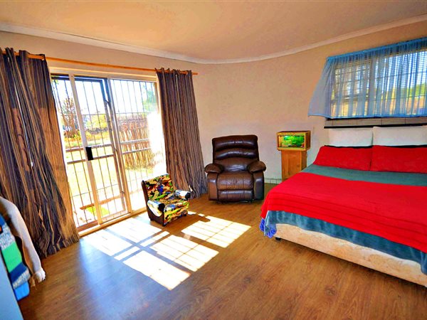 6 Bedroom Property for Sale in Aureus Gauteng