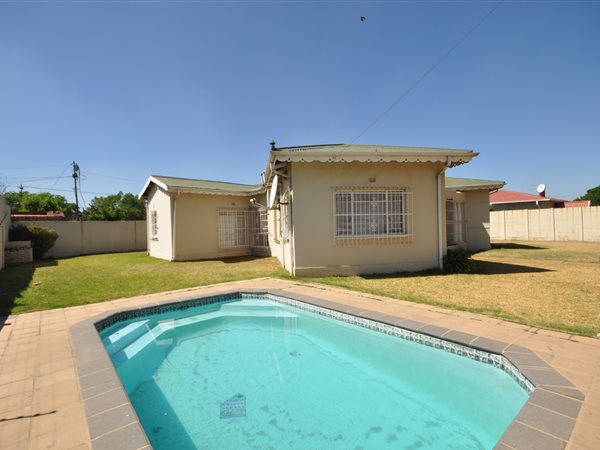 3 Bedroom Property for Sale in Homelake Gauteng