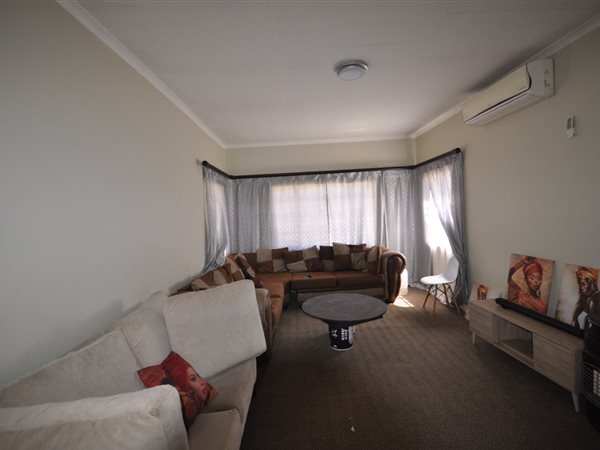 3 Bedroom Property for Sale in Homelake Gauteng