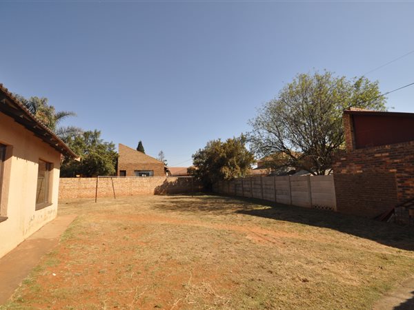 3 Bedroom Property for Sale in Eike Park Gauteng