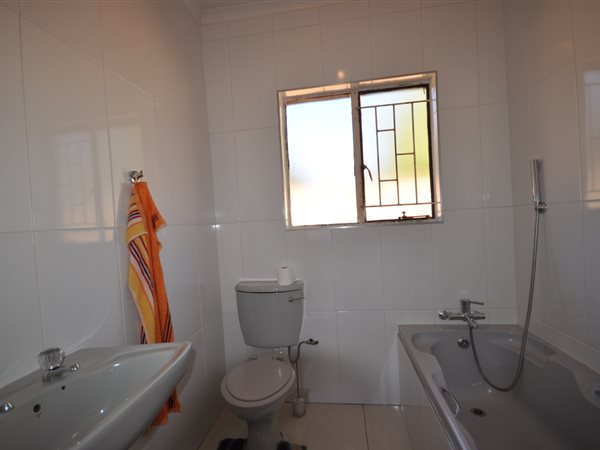 3 Bedroom Property for Sale in Eike Park Gauteng