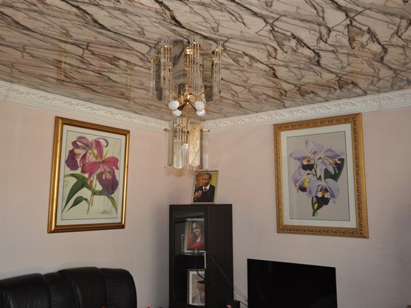 2 Bedroom Property for Sale in Toekomsrus Gauteng