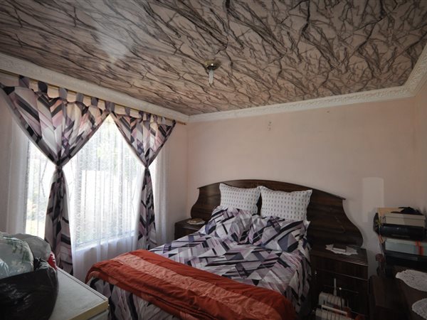 2 Bedroom Property for Sale in Toekomsrus Gauteng