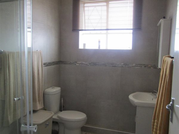 2 Bedroom Property for Sale in Monument Gauteng