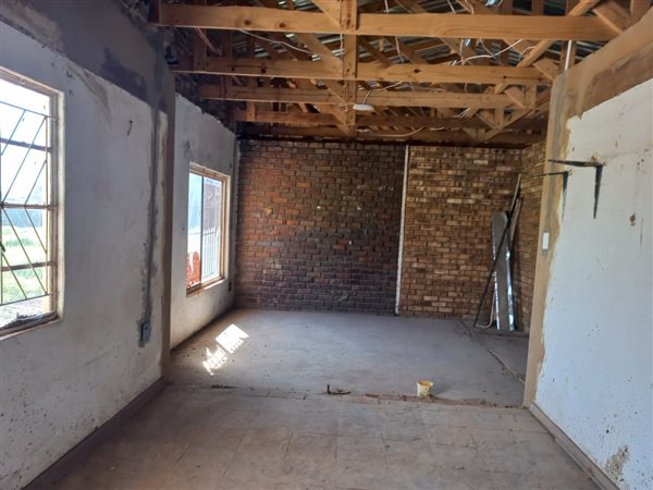 4 Bedroom Property for Sale in Hillside AH Gauteng