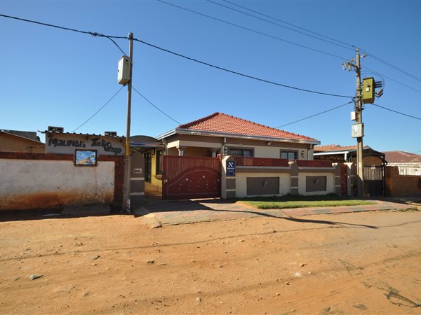 3 Bedroom Property for Sale in Tshepisong Gauteng