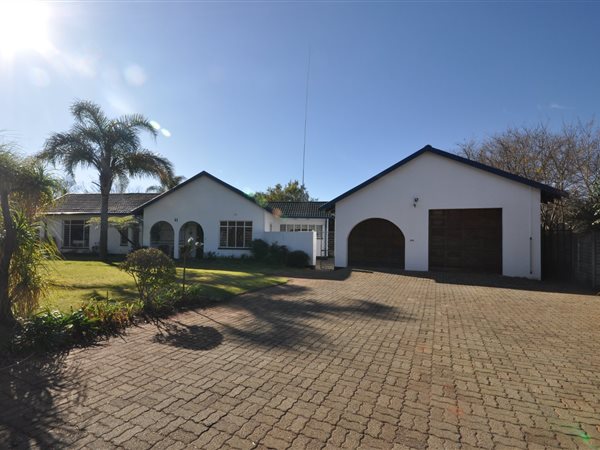 3 Bedroom Property for Sale in Helikonpark Gauteng