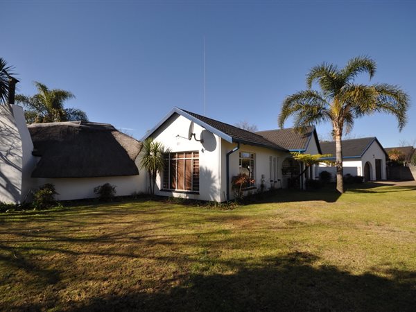 3 Bedroom Property for Sale in Helikonpark Gauteng