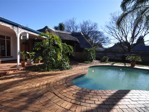 3 Bedroom Property for Sale in Helikonpark Gauteng