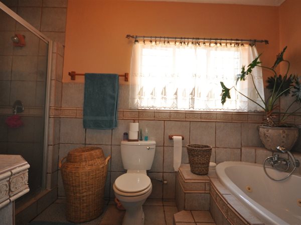 3 Bedroom Property for Sale in Helikonpark Gauteng