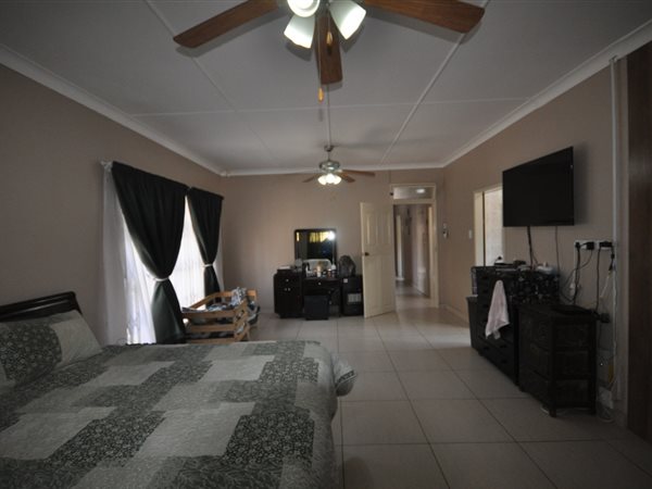 4 Bedroom Property for Sale in Greenhills Gauteng