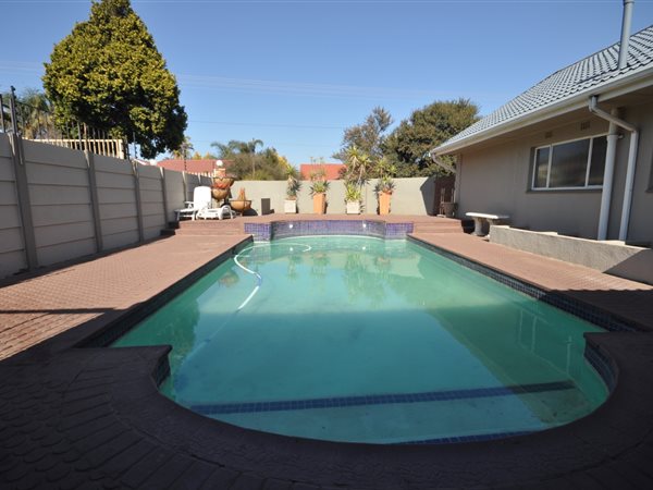 4 Bedroom Property for Sale in Greenhills Gauteng