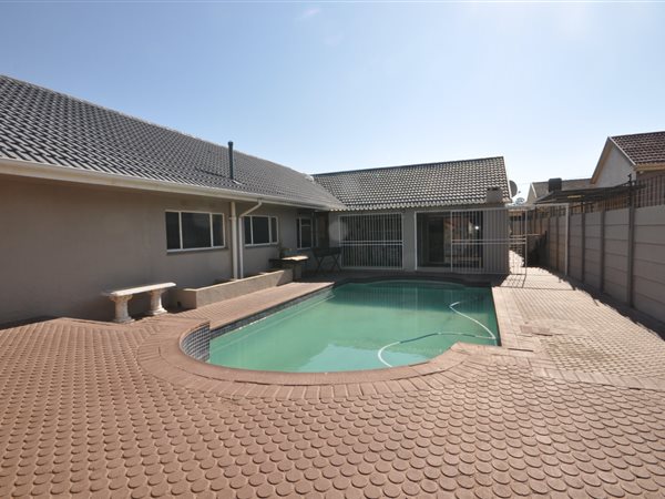 4 Bedroom Property for Sale in Greenhills Gauteng