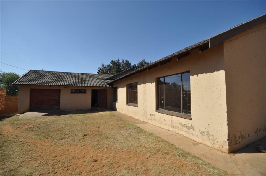 3 Bedroom Property for Sale in Eike Park Gauteng