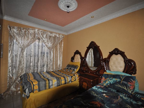 3 Bedroom Property for Sale in Tshepisong Gauteng