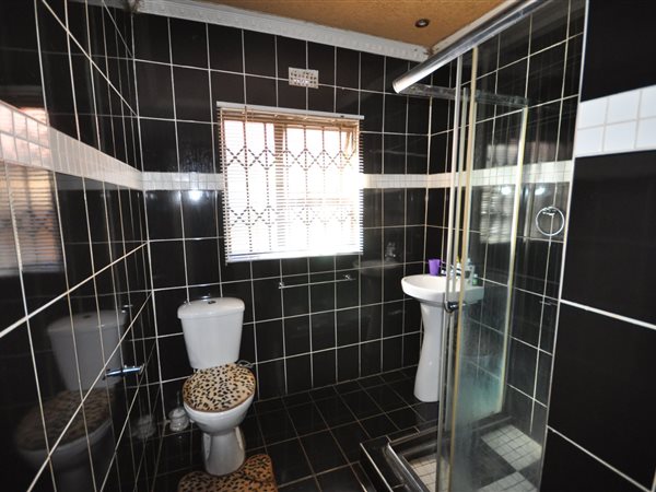 3 Bedroom Property for Sale in Tshepisong Gauteng