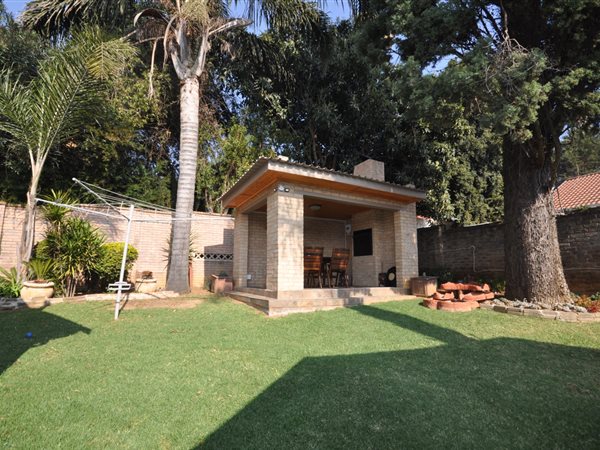 To Let 3 Bedroom Property for Rent in Helderkruin Gauteng