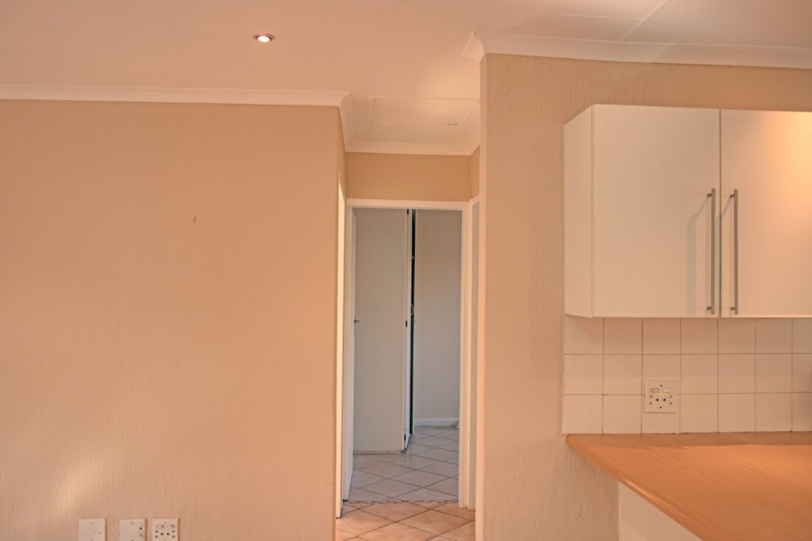 To Let 2 Bedroom Property for Rent in Northwold Gauteng