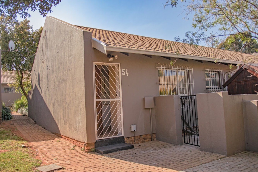 To Let 2 Bedroom Property for Rent in Northwold Gauteng