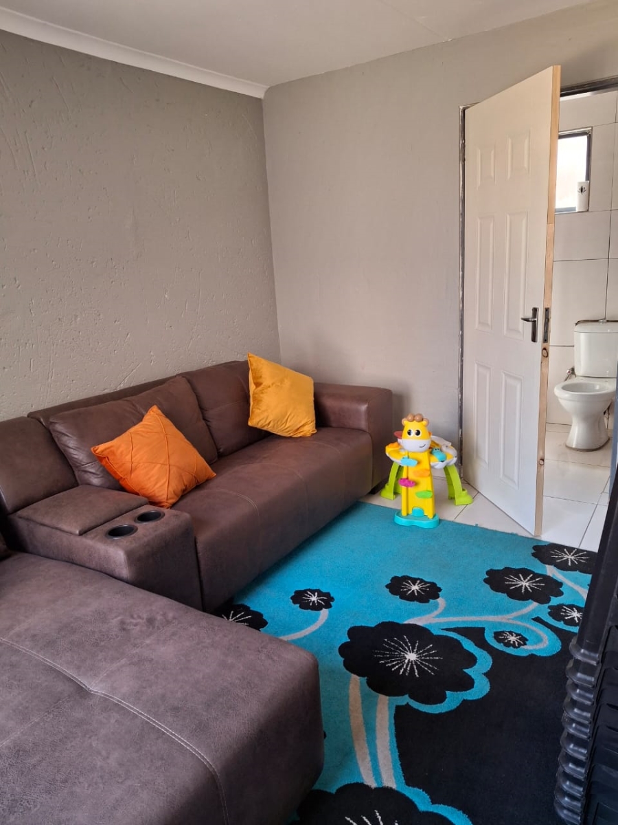 To Let 1 Bedroom Property for Rent in Protea Glen Gauteng