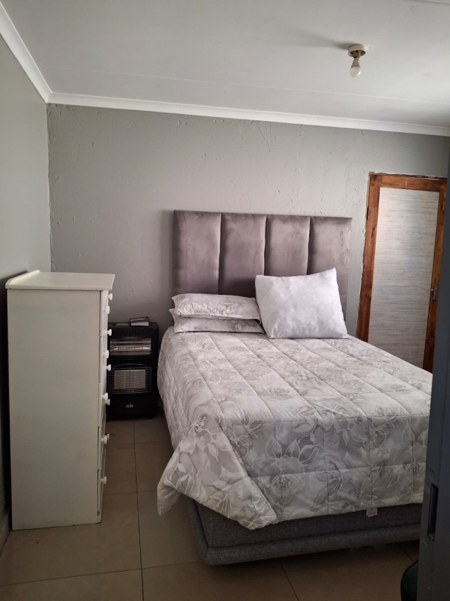 To Let 1 Bedroom Property for Rent in Protea Glen Gauteng