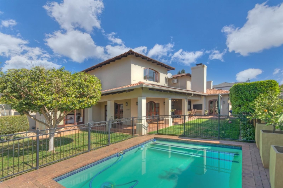 4 Bedroom Property for Sale in Lonehill Gauteng