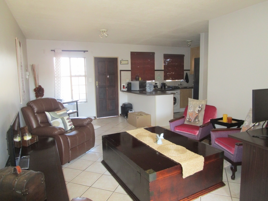 2 Bedroom Property for Sale in Die Hoewes Gauteng