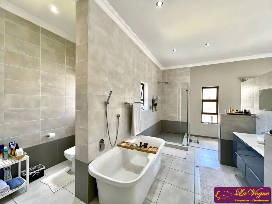 3 Bedroom Property for Sale in Olympus AH Gauteng