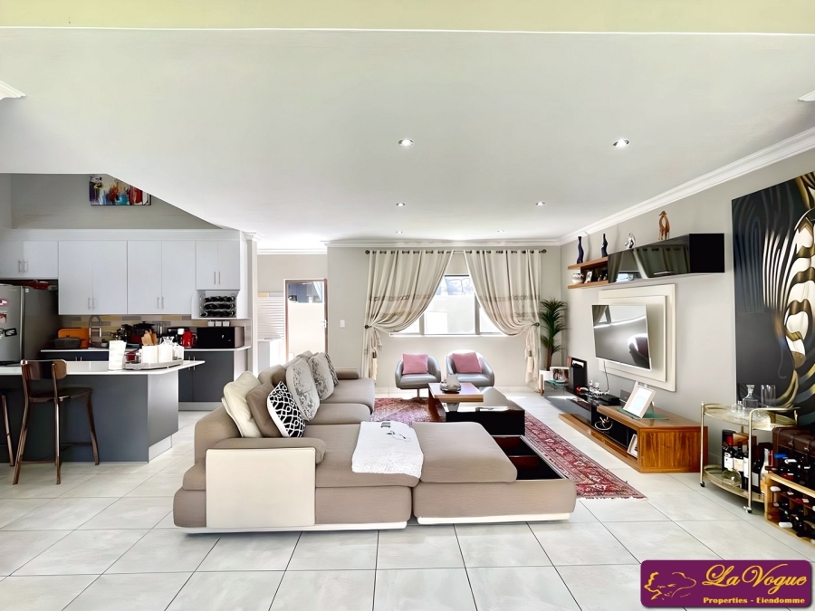 3 Bedroom Property for Sale in Olympus AH Gauteng