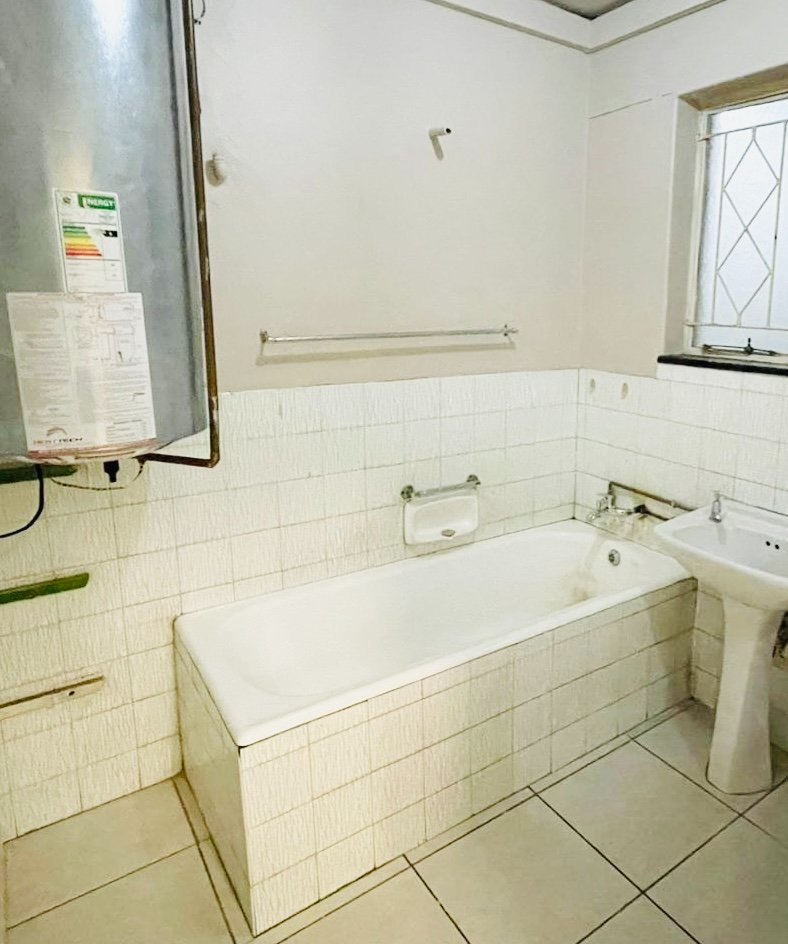 1 Bedroom Property for Sale in Ferndale Gauteng