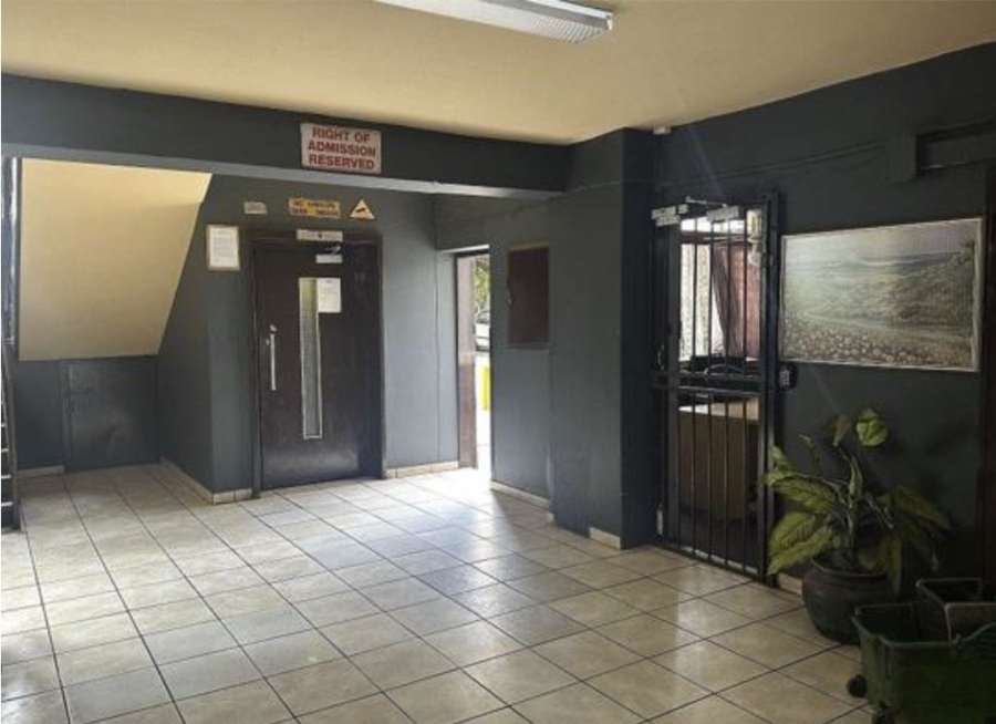 To Let 1 Bedroom Property for Rent in Sunnyside Gauteng