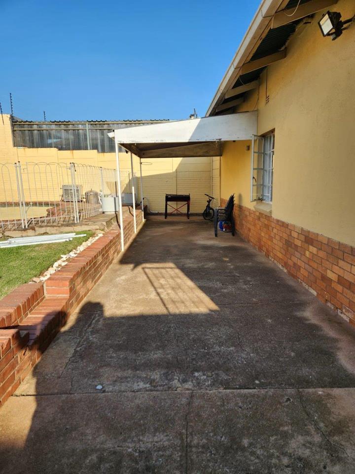 3 Bedroom Property for Sale in Crosby Gauteng