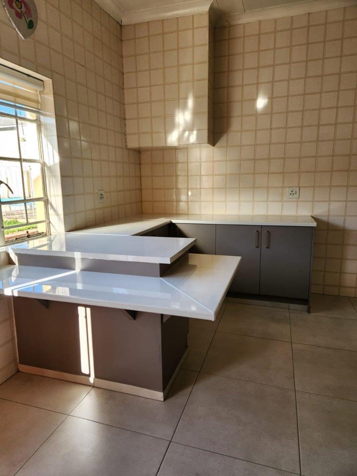 3 Bedroom Property for Sale in Crosby Gauteng