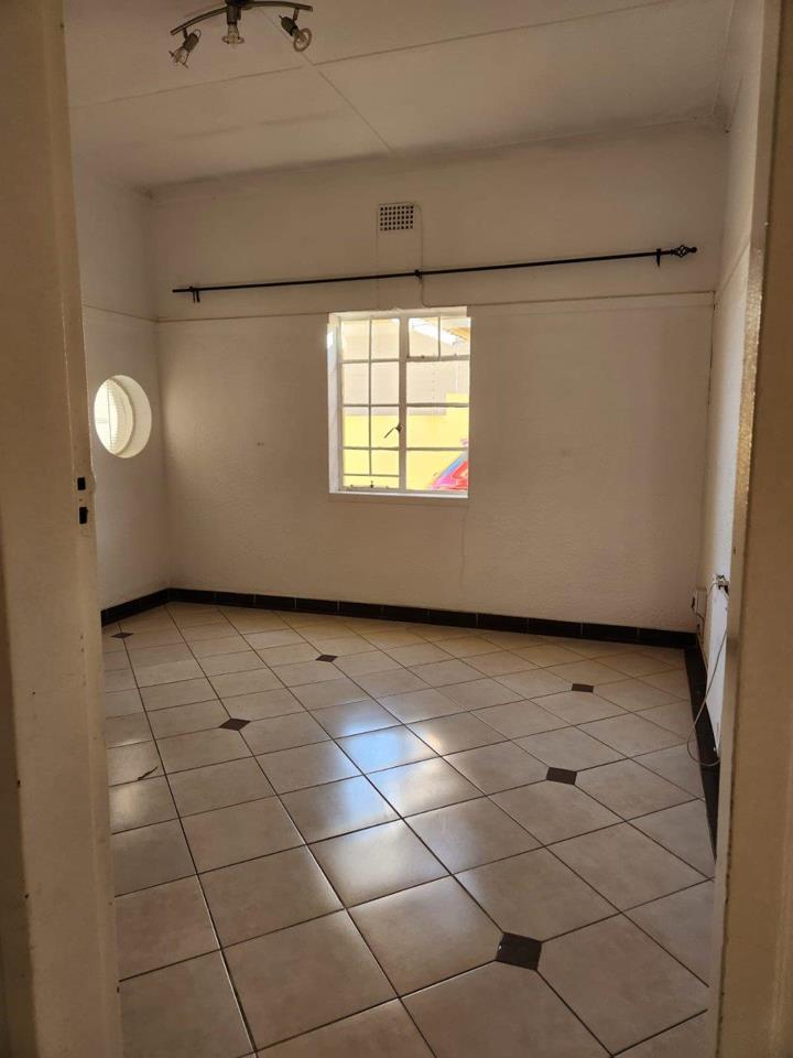 3 Bedroom Property for Sale in Crosby Gauteng