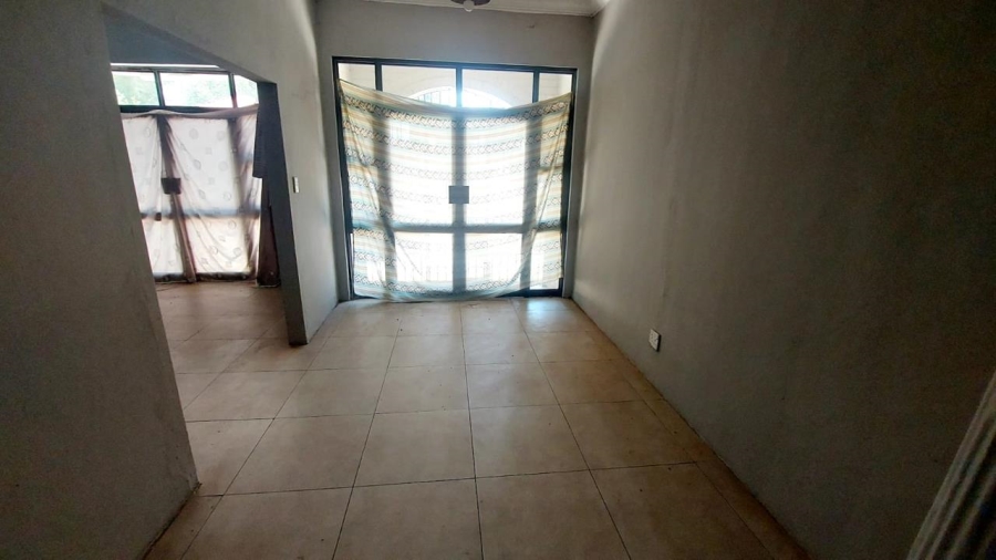 To Let 0 Bedroom Property for Rent in Mayfair Gauteng