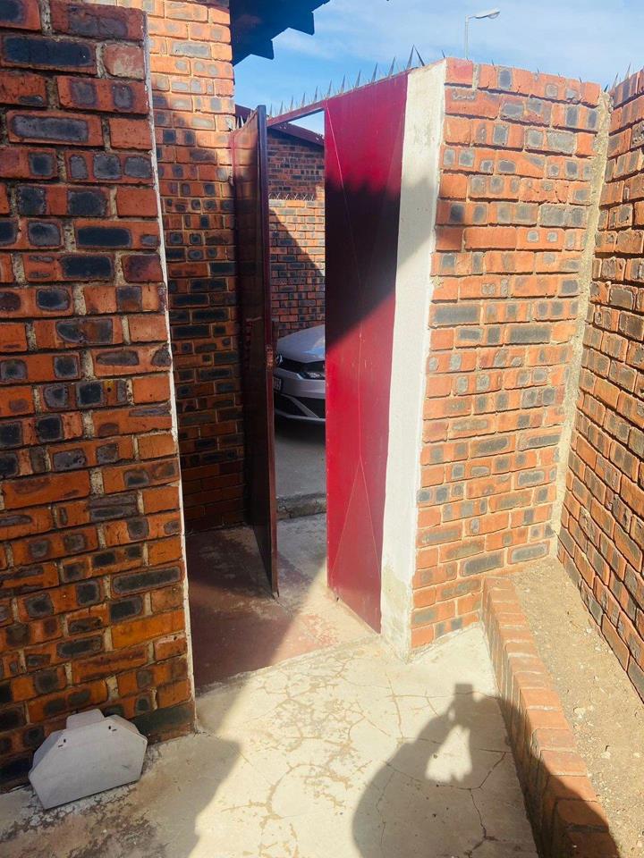 To Let 1 Bedroom Property for Rent in Pimville Zone 4 Gauteng