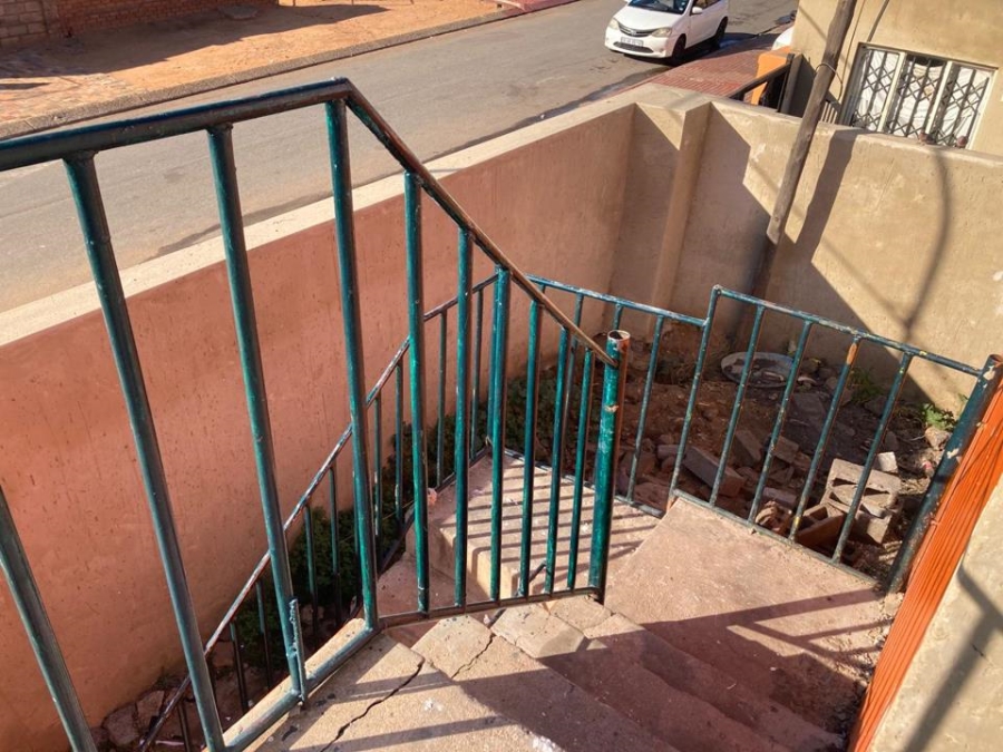 To Let 0 Bedroom Property for Rent in Meadowlands Gauteng