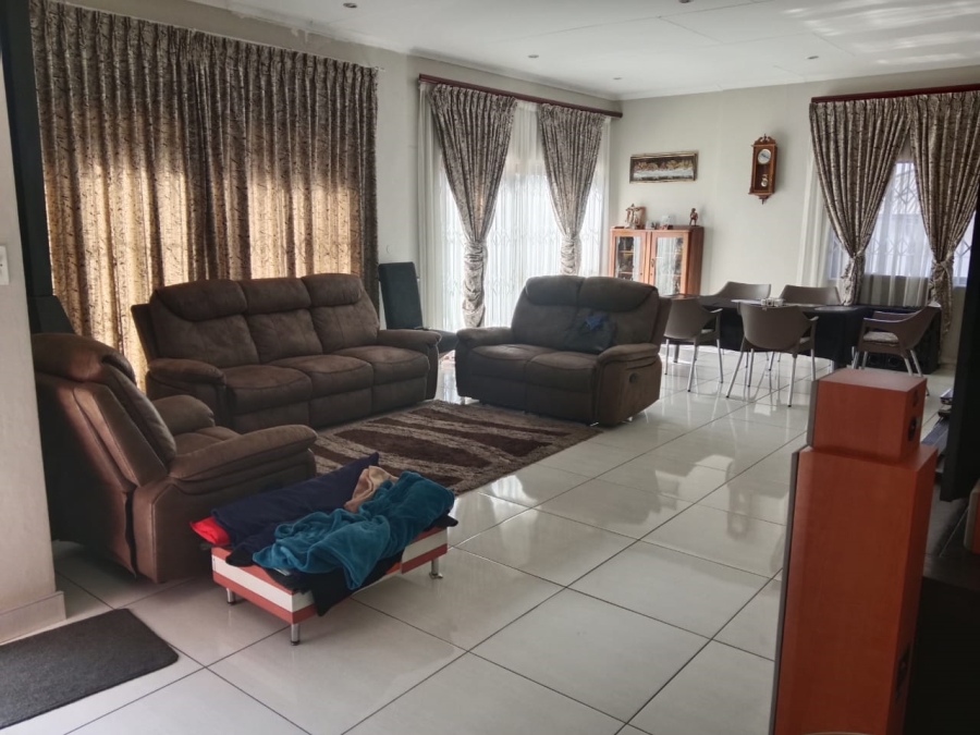 3 Bedroom Property for Sale in Homestead Gauteng