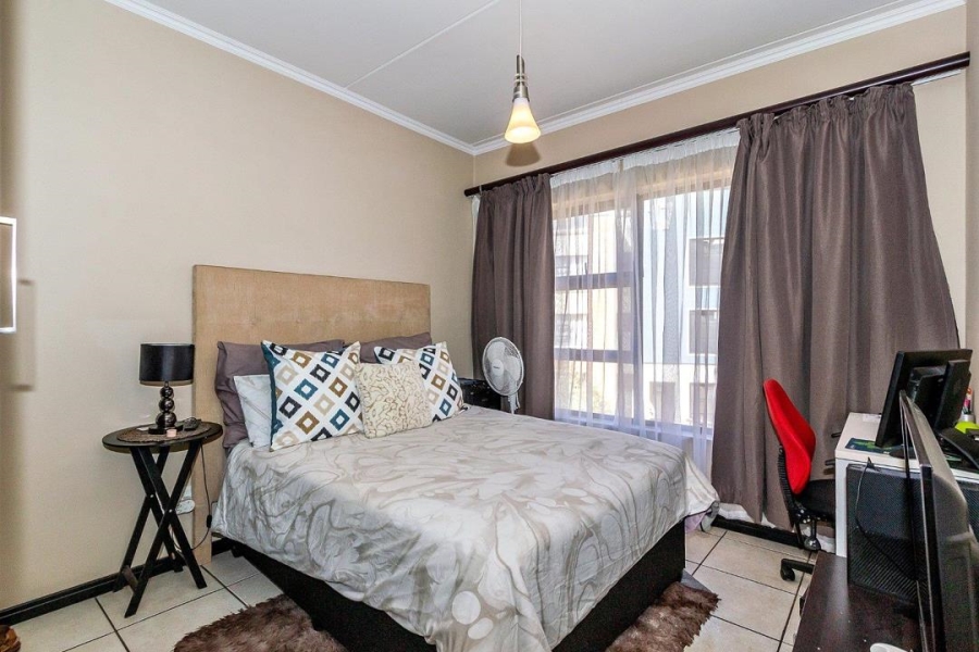 2 Bedroom Property for Sale in Greenstone Gate Gauteng