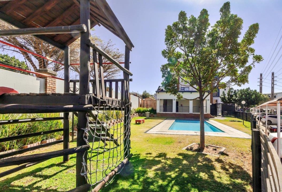 2 Bedroom Property for Sale in Greenstone Gate Gauteng